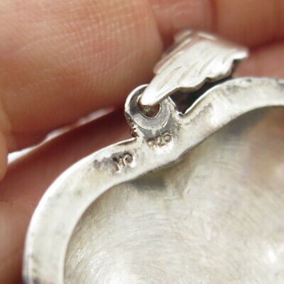 CHARLES WINSTON 925 Sterling Silver Vintage Engraved Heart Locket Pendant - Picture 7 of 7